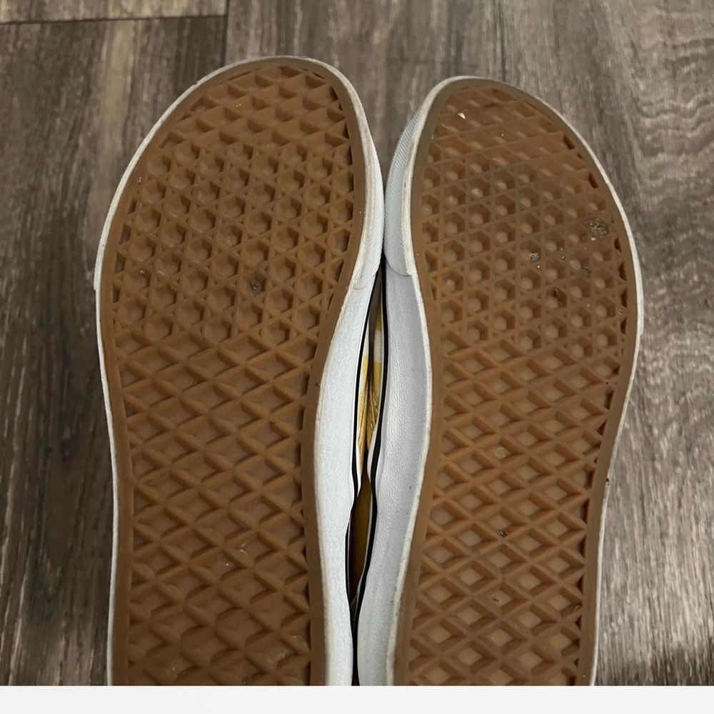Vans - Picture 5 of 5